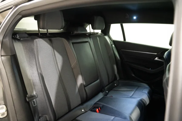Peugeot 508 SW 1.6 Hybrid Allure e-EAT8 27