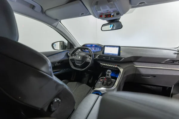 Peugeot 3008 1.2 PureTech Allure 10