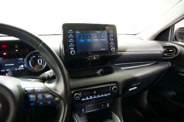 Toyota Yaris 1.5 HDF Comfort 11