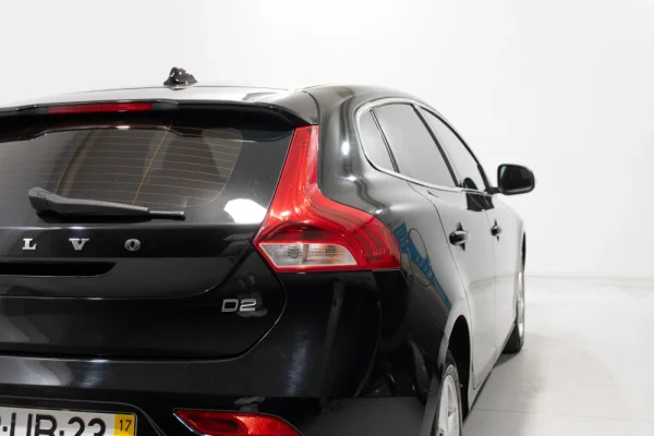Volvo V40 2.0 D2 Momentum 6