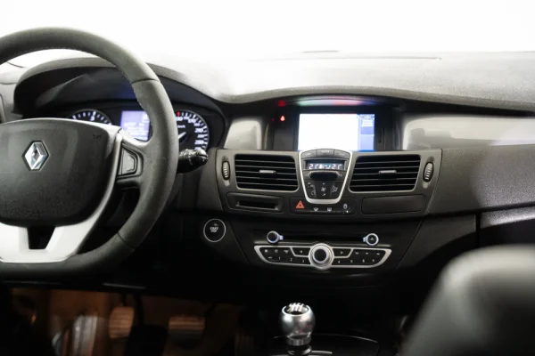 Renault Laguna 1.5 dCi Dynamique S 7