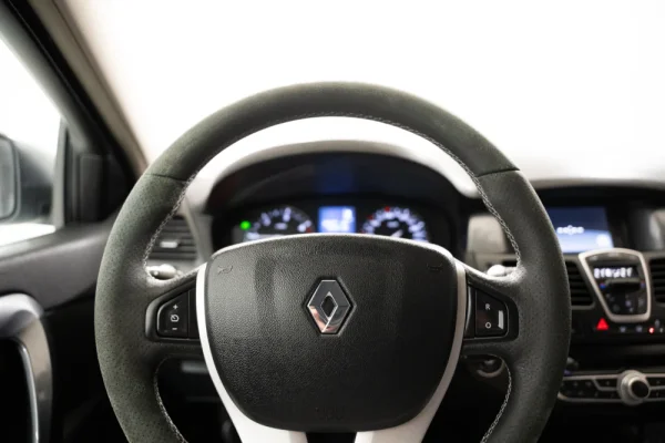 Renault Laguna 1.5 dCi Dynamique S 11