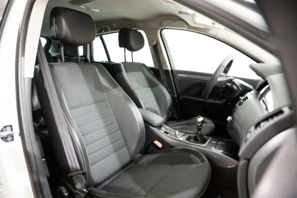 Renault Laguna 1.5 dCi Dynamique S 22