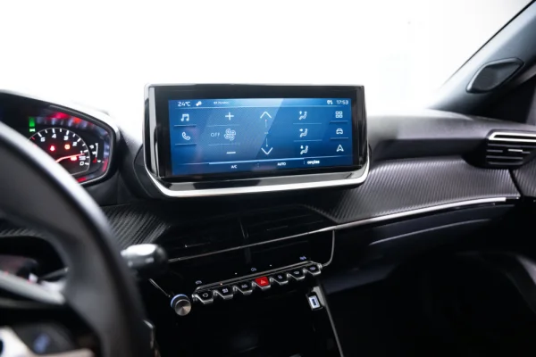 Peugeot 2008 1.2 PureTech Style 12