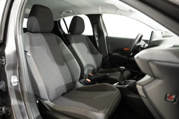 Peugeot 208 1.2 PureTech Active 21