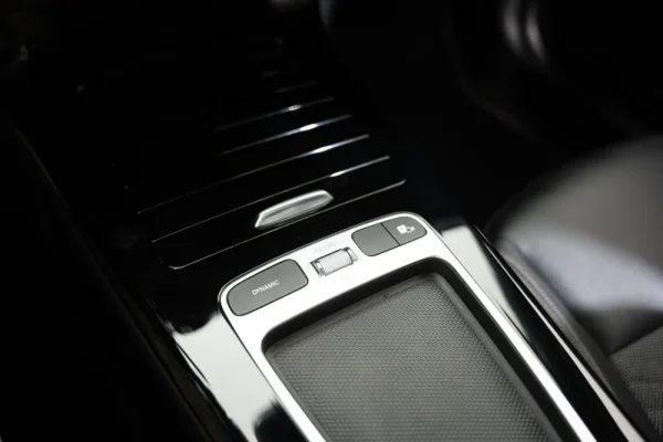 Mercedes-Benz A 250 Limousine e Progressive 21