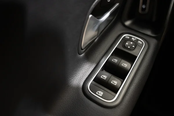 Mercedes-Benz A 250 Limousine e Progressive 22
