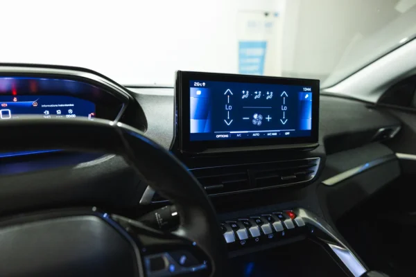 Peugeot 5008 1.2 PureTech Allure Pack 11