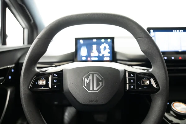 MG MG4 51 kWh Standard 14