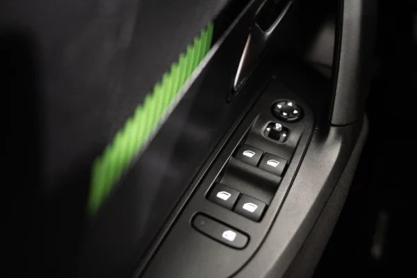 Peugeot 2008 1.2 PureTech Active 18