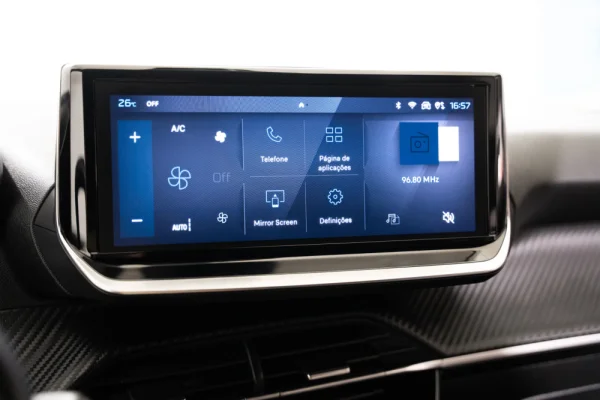 Peugeot 2008 1.2 PureTech Allure EAT8 12