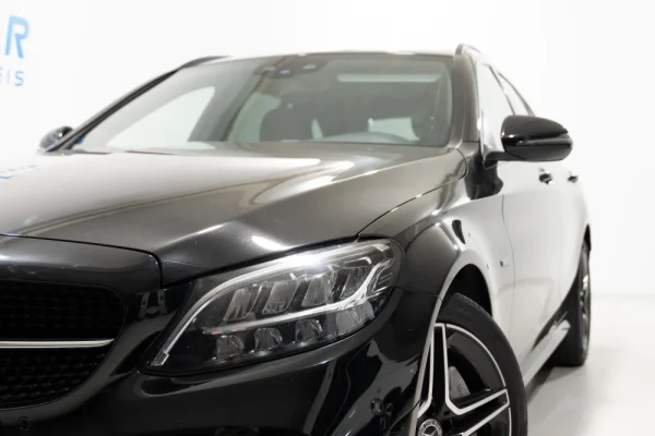 Mercedes-Benz C 300 de AMG Line 4