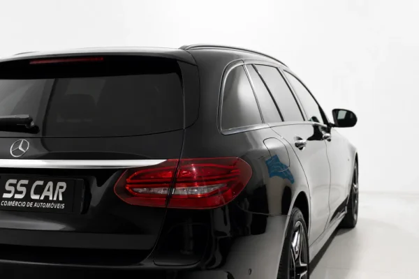 Mercedes-Benz C 300 de AMG Line 7