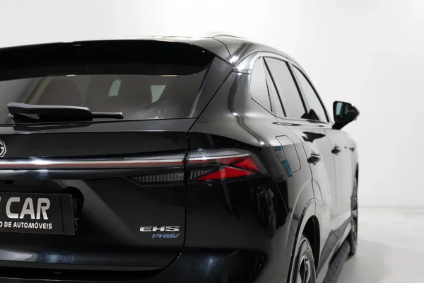 MG HS 1.5 Plug-in Hybrid Luxury 7