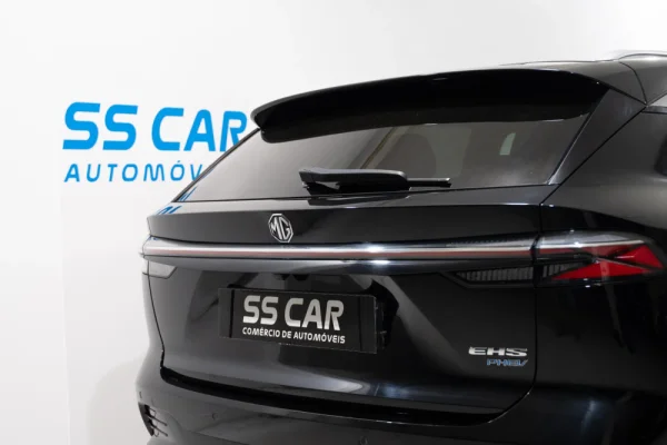 MG HS 1.5 Plug-in Hybrid Luxury 8