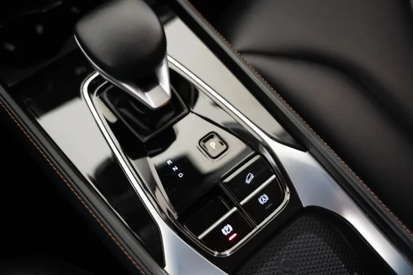 MG HS 1.5 Plug-in Hybrid Luxury 24