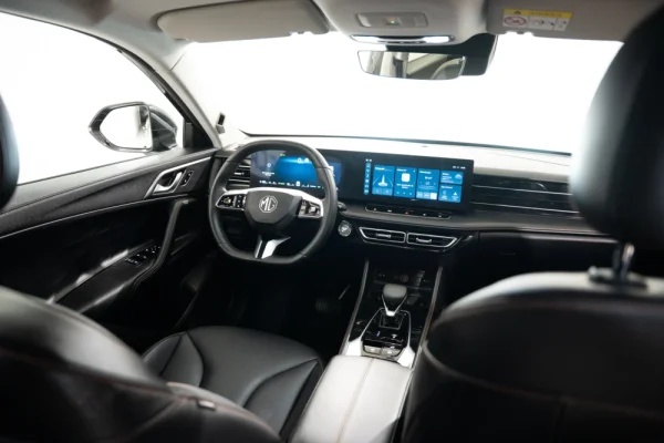 MG HS 1.5 Plug-in Hybrid Luxury 9