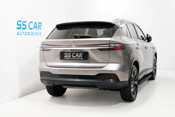 MG HS 1.5 Plug-in Hybrid Luxury 6