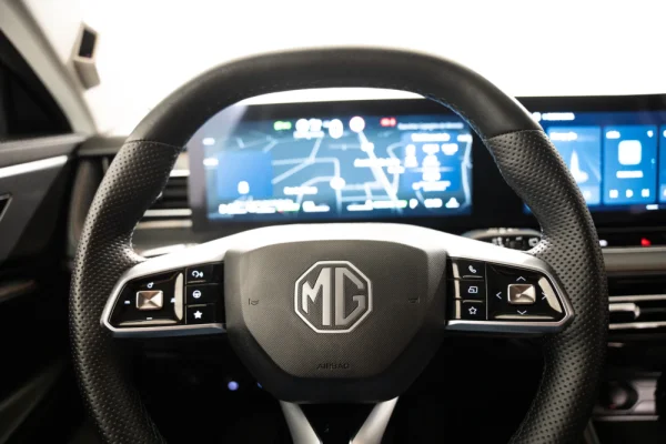 MG HS 1.5 Plug-in Hybrid Luxury 14