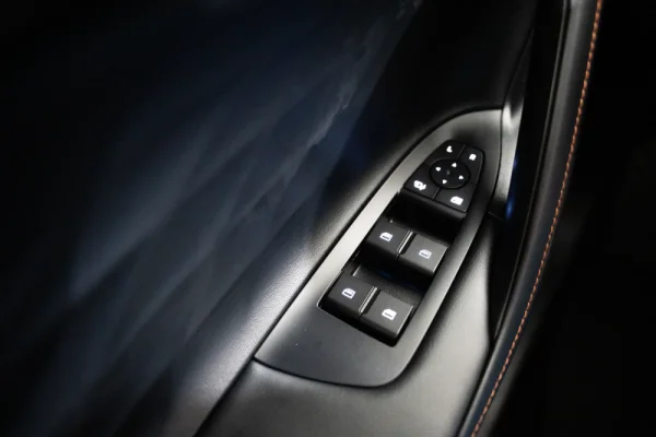 MG HS 1.5 Plug-in Hybrid Luxury 26