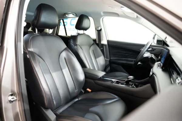 MG HS 1.5 Plug-in Hybrid Luxury 27