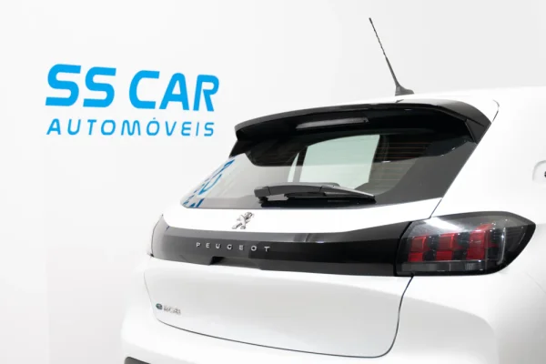 Peugeot e-208 50 kWh Active 8