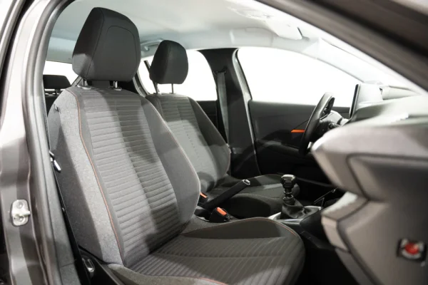 Peugeot 208 1.2 PureTech Active 21