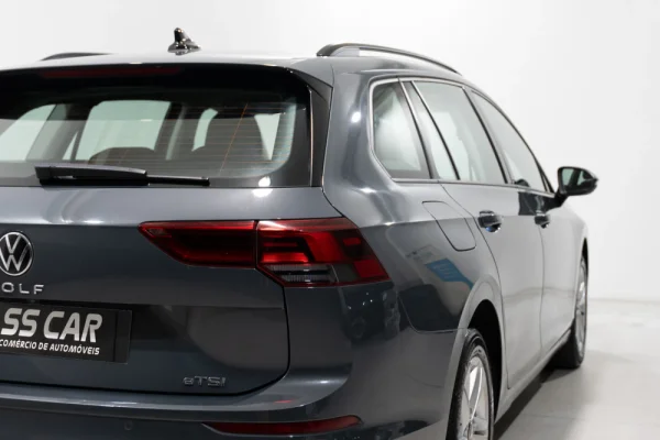 Volkswagen Golf Variant 1.0 eTSI Life DSG 7