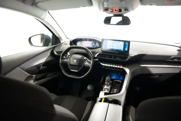 Peugeot 5008 1.2 PureTech Allure EAT8 9