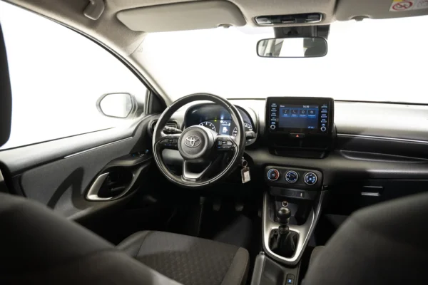 Toyota Yaris 1.5 VVT-i Comfort 9