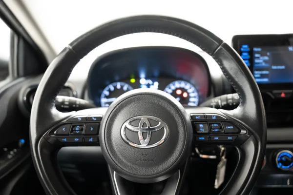 Toyota Yaris 1.5 VVT-i Comfort 14