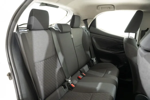 Toyota Yaris 1.5 VVT-i Comfort 23