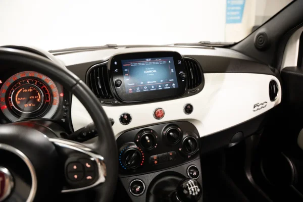 Fiat 500 1.0 Hybrid Dolcevita 16