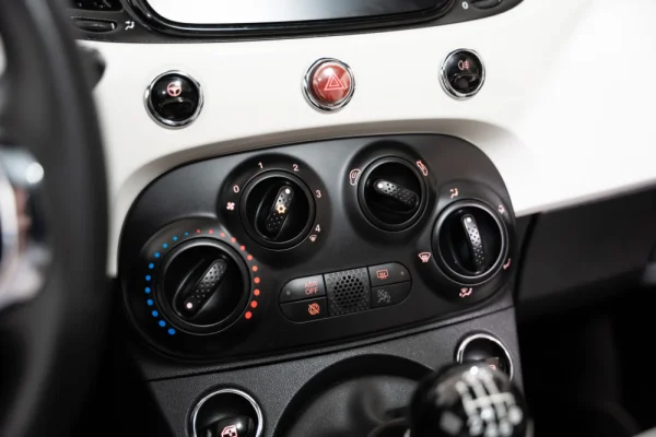 Fiat 500 1.0 Hybrid Dolcevita 18