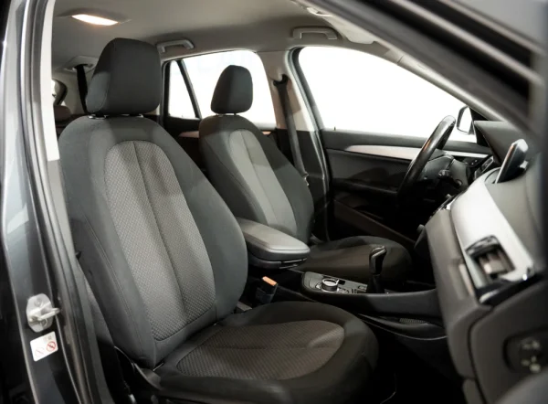BMW X1 16 d sDrive Advantage 13