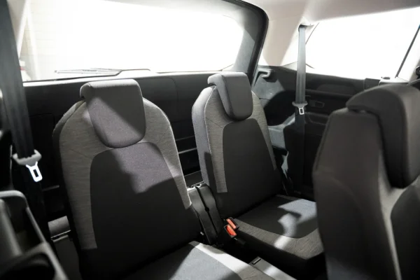 Citroen Grand C4 Spacetourer 1.5 BlueHDi Feel Business EAT8 13