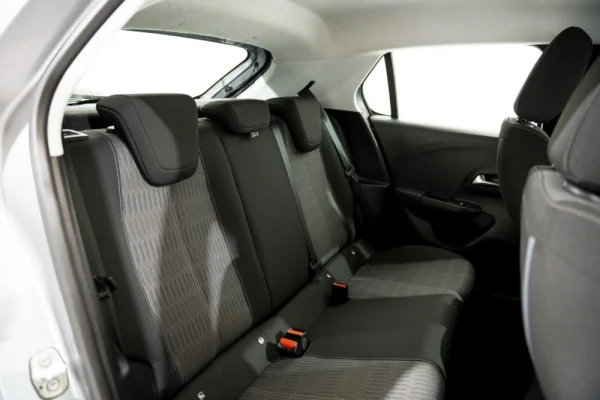 Opel Corsa 1.5 D Edition 9