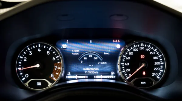 Jeep Renegade 1.0 T Limited 13