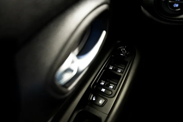 Jeep Renegade 1.0 T Limited 10