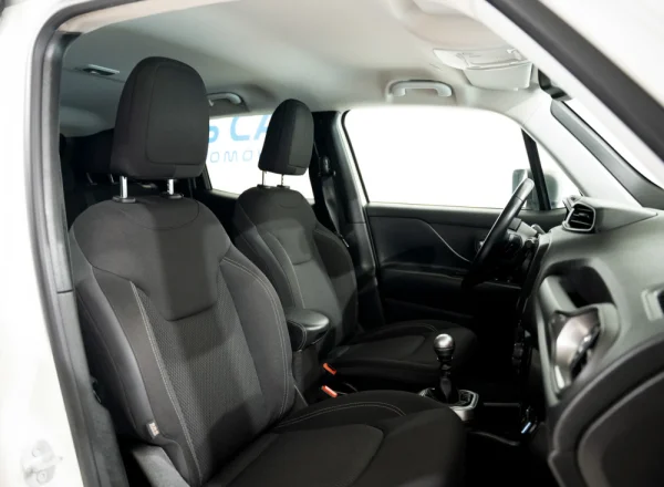 Jeep Renegade 1.0 T Limited 11