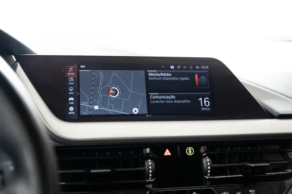 BMW 116 d Pack Desportivo M Auto 9