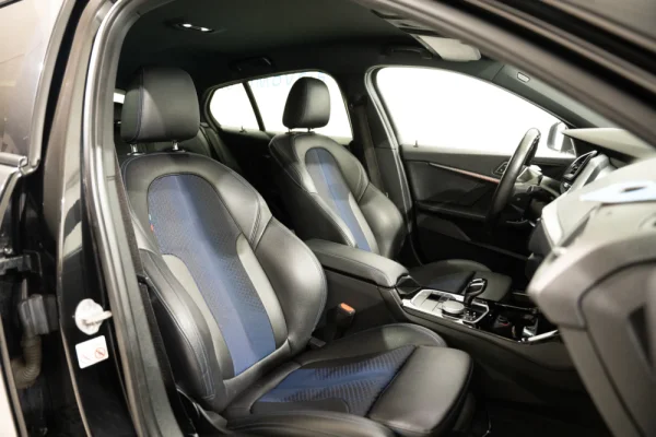 BMW 116 d Pack Desportivo M Auto 11