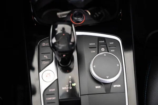 BMW 116 d Pack Desportivo M Auto 14