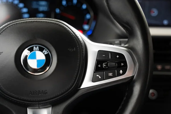 BMW 116 d Pack Desportivo M Auto 19