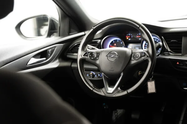 Opel Insignia Sports Tourer 1.5 D Business Edition 14