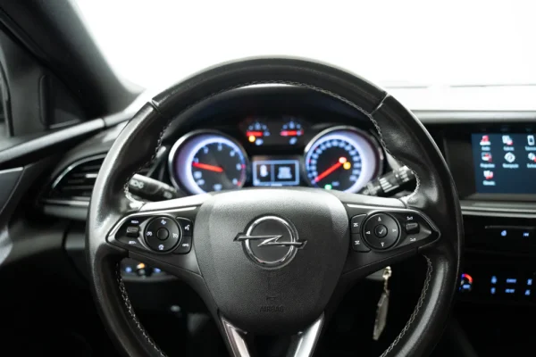 Opel Insignia Sports Tourer 1.5 D Business Edition 15