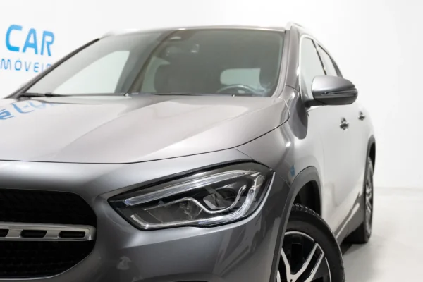 Mercedes-Benz GLA 250 e Progressive 4