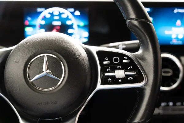 Mercedes-Benz GLA 250 e Progressive 18