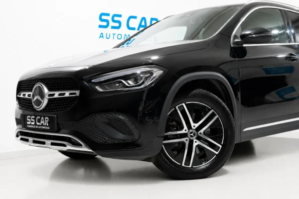 Mercedes-Benz GLA 250 e Progressive 3