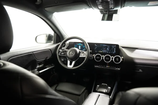 Mercedes-Benz GLA 250 e Progressive 9